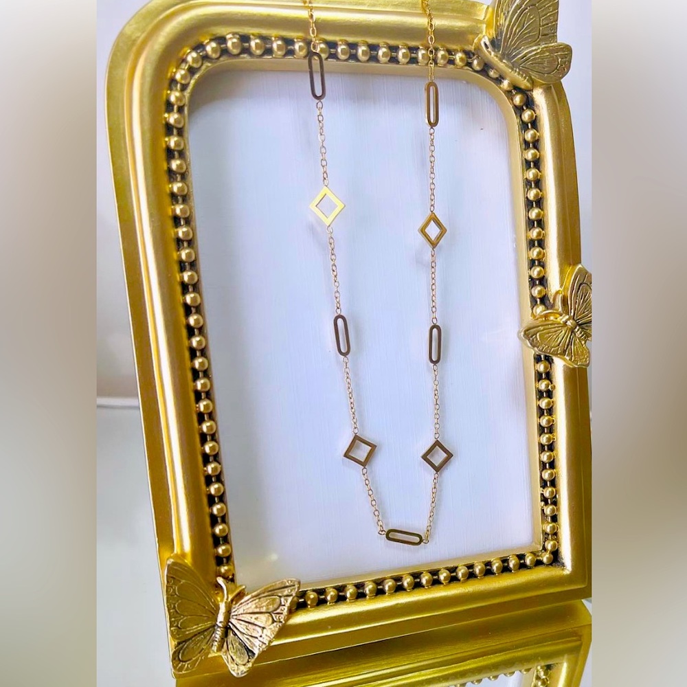 Gold plated, geometric necklace